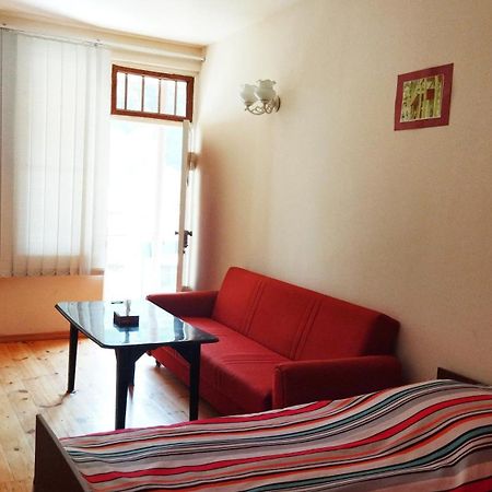 Asine Dilijan Bed and Breakfast Kamer foto